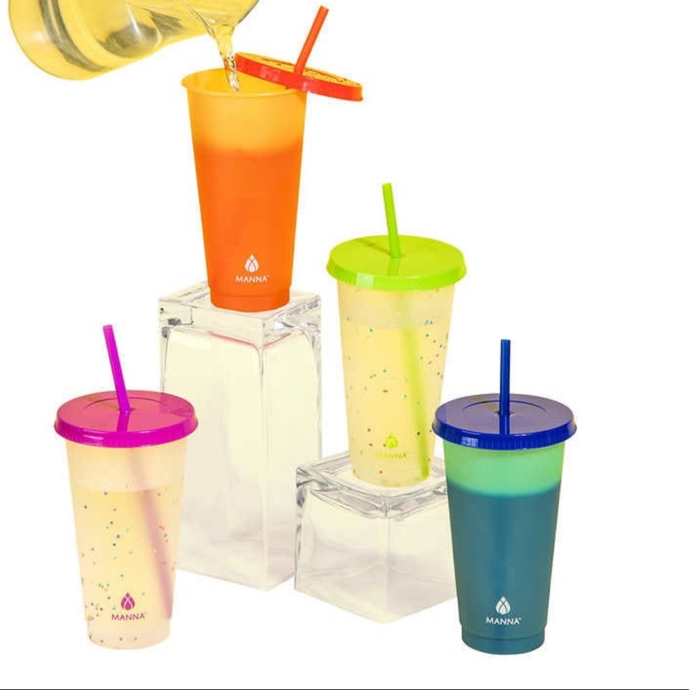 🌈🆕Set of 12 Color Changing Reusable Tumblers With Straws🌈